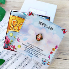 將圖片載入圖庫檢視器 StephyDesignHK 【畢業禮物家長送老師】大方形絲巾、手作絲巾扣禮盒套裝