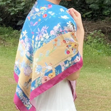 將圖片載入圖庫檢視器 StephyDesignHK 春語藍底花大絲巾連絲巾扣高雅禮盒