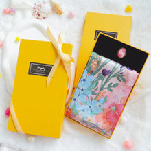 將圖片載入圖庫檢視器 StephyDesignHK  浪漫花繁蝶舞絲巾+絲巾扣高貴禮盒