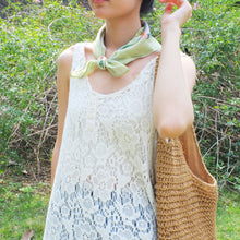 Load image into Gallery viewer, StephyDesignHK Spring apple green kitten scarf & scarf Ring gift box/ scarf/neck scarf/square scarf