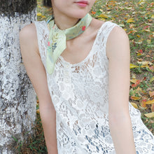 Load image into Gallery viewer, StephyDesignHK Spring apple green kitten scarf & scarf Ring gift box/ scarf/neck scarf/square scarf