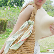 Load image into Gallery viewer, StephyDesignHK Spring apple green kitten scarf & scarf Ring gift box/ scarf/neck scarf/square scarf