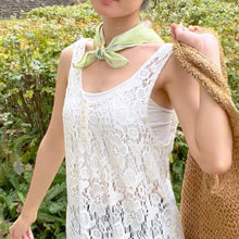 Load image into Gallery viewer, StephyDesignHK Spring apple green kitten scarf & scarf Ring gift box/ scarf/neck scarf/square scarf