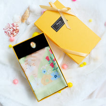 Load image into Gallery viewer, StephyDesignHK Spring apple green kitten scarf & scarf Ring gift box/ scarf/neck scarf/square scarf