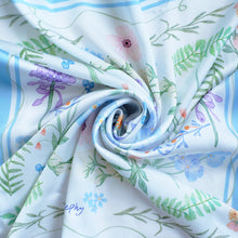 將圖片載入圖庫檢視器 StephyDesignHK  【風信子永遠的愛】絲巾+絲巾扣高貴禮盒