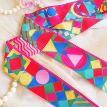 將圖片載入圖庫檢視器 【TWILLY】幾何圖長絲巾禮盒 | 配絲巾扣 領巾 體面的聖誕交換禮物