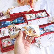 將圖片載入圖庫檢視器 StephyDesignHK  【伴娘禮物】客製化姊妹禮物 - 絲巾配絲巾扣 /婚禮姊妹團邀請