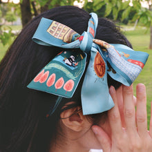 將圖片載入圖庫檢視器 StephyDesignHK  香港故事-絲巾Twilly 領帶禮盒套裝 / 香港手信 (客製禮物)