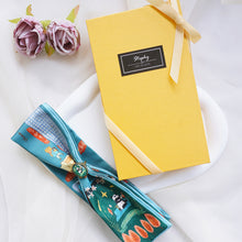 將圖片載入圖庫檢視器 StephyDesignHK  香港故事-絲巾Twilly 領帶禮盒套裝 / 香港手信 (客製禮物)