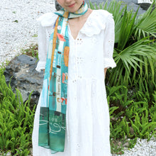Load image into Gallery viewer, StephyDesignHK Hong Kong Memory scarf with scarf ring gift box | shawl