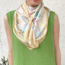 將圖片載入圖庫檢視器 StephyDesignHK【貓貓絲巾禮盒】貓咪絲巾+純銅鍍金貓咪三環絲巾扣 高級禮盒