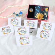 將圖片載入圖庫檢視器 StephyDesignHK【絲巾套裝禮物】萬壽菊絲巾套裝 配純銅鍍金獨家絲巾夾