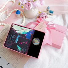 將圖片載入圖庫檢視器 StephyDesignHK【絲巾禮盒】萌兔百合花絲巾+純銅鍍金三環絲巾扣 高級禮盒套裝