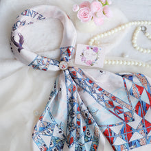 將圖片載入圖庫檢視器 【絲巾禮盒】復古花絲巾+純銅鍍金三環絲巾扣 高級禮盒套裝