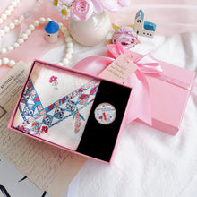 將圖片載入圖庫檢視器 【絲巾禮盒】復古花絲巾+純銅鍍金三環絲巾扣 高級禮盒套裝