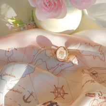 將圖片載入圖庫檢視器 StephyDesignHK 【粉嫩童話の約定】65x65cm夢幻童話國絲巾+ 絲巾扣 高級禮盒