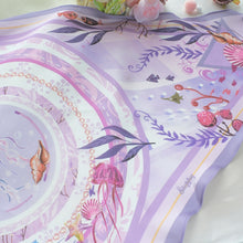 將圖片載入圖庫檢視器 香港維港幻浪 粉紫自然海浪波邊菱形絲巾/ 配絲巾扣高雅禮盒