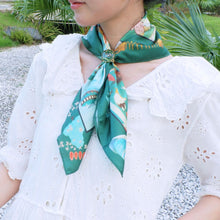 將圖片載入圖庫檢視器 StephyDesignHK 【香港特色】絲巾3件套 方巾+髮帶+絲巾扣