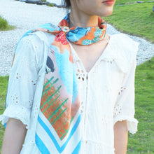 將圖片載入圖庫檢視器 StephyDesignHK 【披肩+絲巾套裝】 香港獨家插畫絲巾+手工絲巾扣