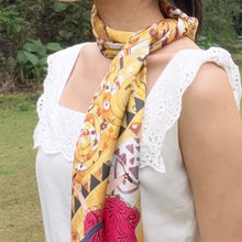 將圖片載入圖庫檢視器 StephyDesignHK 歡樂舞會大絲巾連絲巾扣高雅禮盒