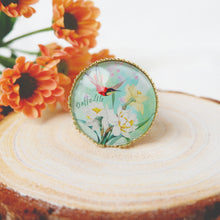 將圖片載入圖庫檢視器 輕柔橄欖綠多色亞麻圍巾配水仙花絲巾扣禮盒-母親節禮盒