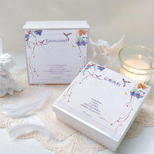 將圖片載入圖庫檢視器 StephyDesignHK ~"以馬內利 " 洗禮系列~絲巾及絲巾扣禮盒套裝