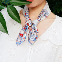 將圖片載入圖庫檢視器 給婆婆/奶奶 / 新郎母親- 絲巾及絲巾扣粉色禮盒套裝【母親節禮物盒】