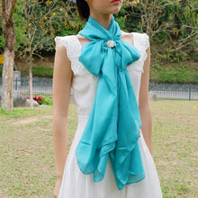 將圖片載入圖庫檢視器 湖水藍多色超輕飄逸圍巾配金香花絲巾扣禮盒-母親節禮盒