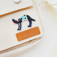 將圖片載入圖庫檢視器 StephyDesignHK  白色多夾層斜背包/ 輕巧布包 / 超輕防水包/ 可愛嬌小側背包