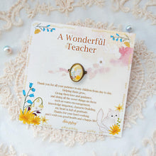 將圖片載入圖庫檢視器 StephyDesignHK 【家長送老師感謝禮物】心意絲巾加手作絲巾扣禮盒/客製化禮物