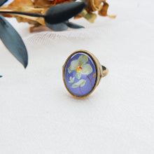 將圖片載入圖庫檢視器 StephyDesignHK 【畢業禮物】 家長送老師~~絲巾配手作絲巾扣 禮盒套裝 / 客製化禮物