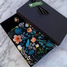 Load image into Gallery viewer, StephyDesignHK Flower Garden soft Scarf with Scarf Ring Gift Box