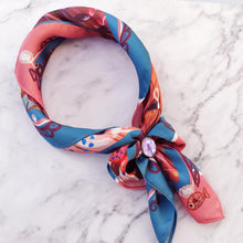 將圖片載入圖庫檢視器 StephyDesignHK 精靈水母靈動手繪絲巾連絲巾扣高貴禮盒 - stephydesignhk