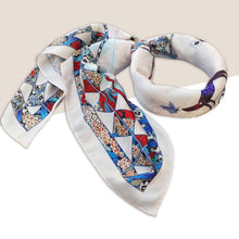 將圖片載入圖庫檢視器 StephyDesignHK 手繪復古花方形大絲巾連絲巾扣高雅禮物盒 - stephydesignhk