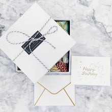 將圖片載入圖庫檢視器 StephyDesignHK 3月誕生石海藍寶插畫絲巾及絲巾扣套裝禮物盒/生日禮物/客製化 - stephydesignhk