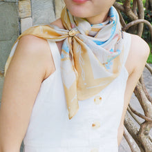 將圖片載入圖庫檢視器 StephyDesignHK <祝福系列> Health祝福禮盒 健康快樂 絲巾配H字絲巾扣禮盒套裝