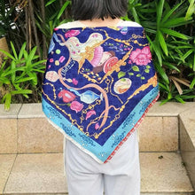 將圖片載入圖庫檢視器 StephyDesignHK 宮廷盛宴大方絲巾高雅禮物套裝