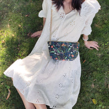 將圖片載入圖庫檢視器 StephyDesignHK 【小花圃】可調節鏈條帆布包/餃子包/隨身包
