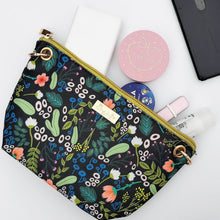 Load image into Gallery viewer, Chain bag-Stephydesignhk