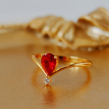 將圖片載入圖庫檢視器 StephyDesignHK 7月生日專屬誕生月絲巾禮盒-生日鑽絲巾扣+ 絲巾禮盒套裝