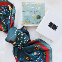 將圖片載入圖庫檢視器 StephyDesignHK 【客製化生日禮物】 專屬名字絲巾扣+ 絲巾禮盒/閨密禮物/字母禮物