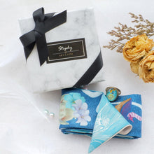 將圖片載入圖庫檢視器 StephyDesignHK  森林花園雙面長絲巾配絲巾扣禮盒 /髮帶 / 領巾 / 圍脖絲巾