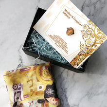 將圖片載入圖庫檢視器 StephyDesignHK 【永生樹 】♥母親和女兒♥ 母親節禮物絲巾禮盒