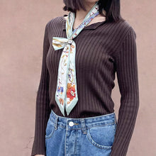 將圖片載入圖庫檢視器 StephyDesignHK  素雅蘭花絲巾飄帶配絲巾扣禮盒 /小圍巾 / 領巾 / 長絲巾/髮帶