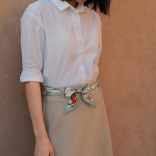 將圖片載入圖庫檢視器 StephyDesignHK  素雅蘭花絲巾飄帶配絲巾扣禮盒 /小圍巾 / 領巾 / 長絲巾/髮帶