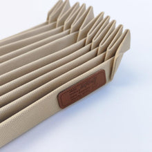 將圖片載入圖庫檢視器 StephyDesignHK 卡其純色/百搭手提袋/手提包/百摺袋/肩背包