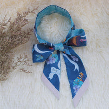 將圖片載入圖庫檢視器 StephyDesignHK 森林花園 聖誕禮盒 特製木盒包裝禮物 / 領巾 / 長絲巾/髮帶