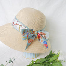 將圖片載入圖庫檢視器 StephyDesignHK 蘭花長絲巾聖誕木盒包裝禮物 / 髮帶