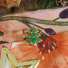 將圖片載入圖庫檢視器 StephyDesignHK【聖誕禮盒】聖誕限定木製禮盒 | Twilly長絲巾配聖誕樹絲巾扣