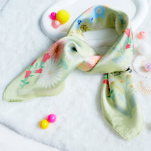 Load image into Gallery viewer, StephyDesignHK Spring apple green kitten scarf &amp; scarf Ring gift box/ scarf/neck scarf/square scarf
